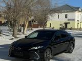 Toyota Camry 2023 года за 17 000 000 тг. в Семей – фото 3