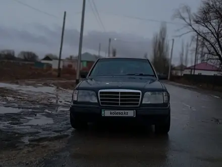 Mercedes-Benz E 280 1995 года за 2 400 000 тг. в Кызылорда – фото 2