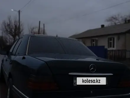 Mercedes-Benz E 280 1995 года за 2 400 000 тг. в Кызылорда – фото 4