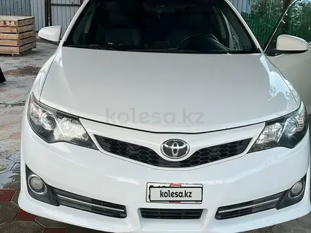 Toyota Camry 2014 года за 6 500 000 тг. в Атырау