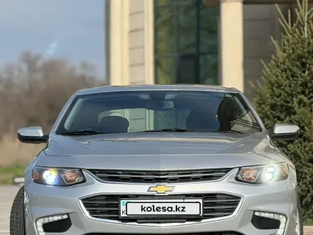 Chevrolet Malibu 2017 года за 8 300 000 тг. в Алматы – фото 6