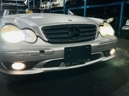 C32 AMG бампер за 250 000 тг. в Алматы – фото 2