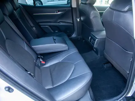 Toyota Camry 2024 года за 15 900 000 тг. в Алматы – фото 16