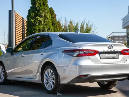 Toyota Camry 2024 года за 15 900 000 тг. в Алматы – фото 3