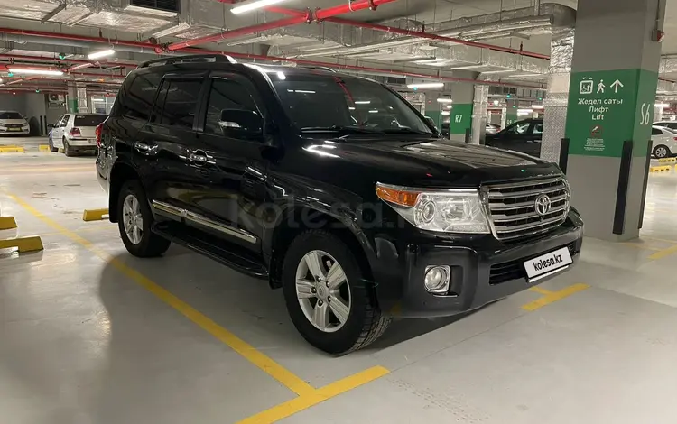Toyota Land Cruiser 2013 года за 20 000 000 тг. в Астана