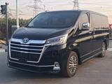 Toyota Granvia 2023 года за 32 800 000 тг. в Алматы – фото 3
