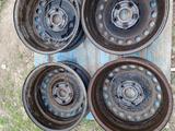 Комплект железные диски р15, Ауди Вольсваген Шкода. за 30 000 тг. в Алматы – фото 3