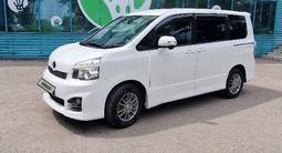 Toyota Voxy 2011 годаfor9 990 000 тг. в Усть-Каменогорск – фото 4