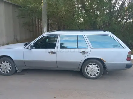 Mercedes-Benz E 230 1991 года за 1 200 000 тг. в Павлодар