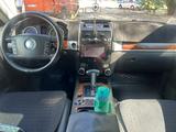 Volkswagen Touareg 2006 года за 5 700 000 тг. в Усть-Каменогорск – фото 4