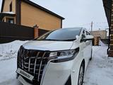 Toyota Alphard 2018 года за 35 500 000 тг. в Караганда