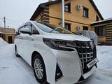 Toyota Alphard 2018 годаfor35 500 000 тг. в Караганда