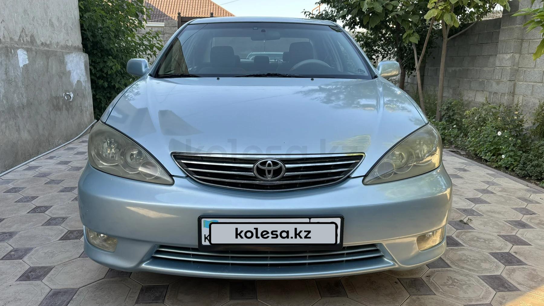 Toyota Camry 2005 г.