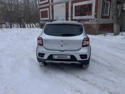 Renault Sandero Stepway 2017 года за 5 500 000 тг. в Астана – фото 4