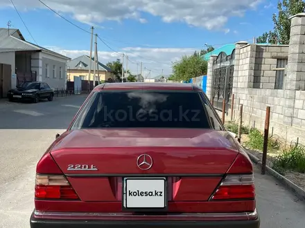 Mercedes-Benz E 220 1993 года за 3 100 000 тг. в Кызылорда – фото 4