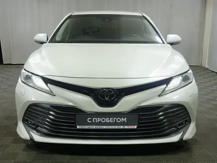 Toyota Camry 2021 года за 13 700 000 тг. в Алматы – фото 5