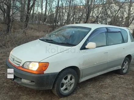 Toyota Ipsum 1998 года за 3 600 000 тг. в Усть-Каменогорск – фото 3