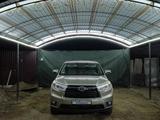 Toyota Highlander 2014 года за 14 000 000 тг. в Атырау – фото 2