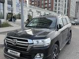 Toyota Land Cruiser 2018 года за 40 000 000 тг. в Астана