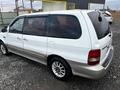 Kia Carnival 2003 годаfor2 200 000 тг. в Рудный – фото 4