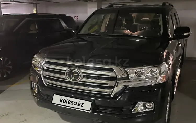 Toyota Land Cruiser 2021 года за 45 000 000 тг. в Астана