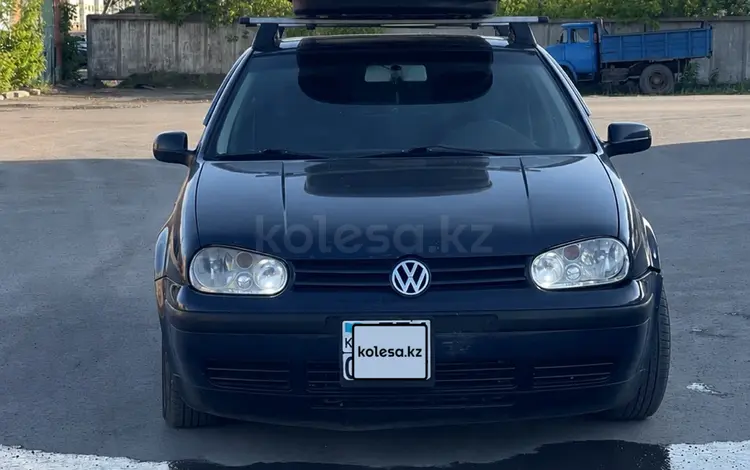 Volkswagen Golf 2001 года за 2 350 000 тг. в Караганда