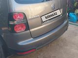 Volkswagen Touran 2008 года за 3 500 000 тг. в Уральск – фото 3