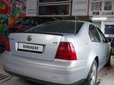 Volkswagen Bora 1998 года за 1 350 000 тг. в Костанай – фото 4