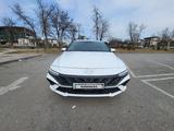 Hyundai Elantra 2023 годаfor11 000 000 тг. в Шымкент