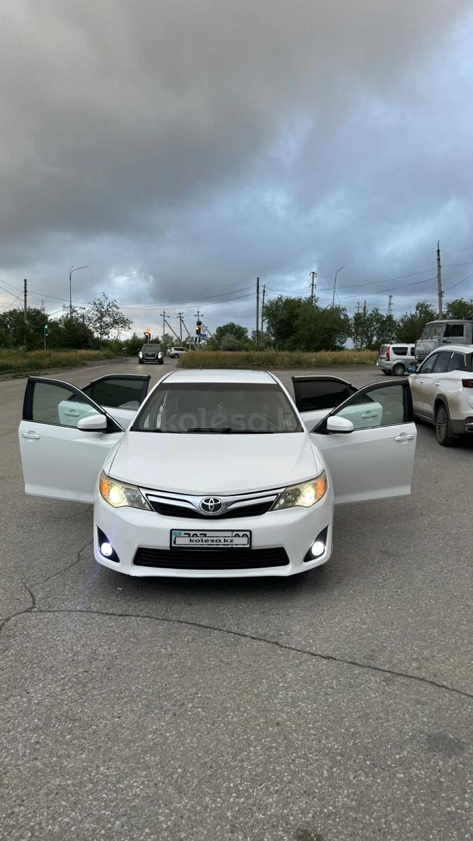 Toyota Camry 2012 г.