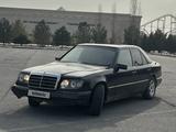 Mercedes-Benz E 260 1991 года за 650 000 тг. в Шымкент