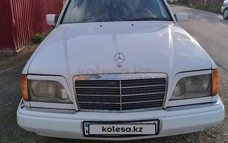 Mercedes-Benz E 220 1994 годаүшін2 400 000 тг. в Кызылорда