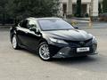 Toyota Camry 2020 года за 13 800 000 тг. в Алматы