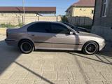 BMW 523 1997 года за 3 500 000 тг. в Жанаозен – фото 2