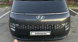Hyundai Staria 2022 годаүшін21 000 000 тг. в Алматы – фото 2