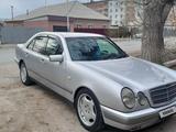 Mercedes-Benz E 230 1997 года за 3 500 000 тг. в Кызылорда – фото 2