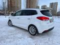 Kia Carens 2014 года за 7 650 000 тг. в Астана – фото 2