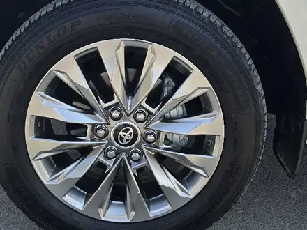 Toyota Land Cruiser 2022 года за 42 050 000 тг. в Актау – фото 10