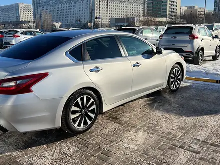 Nissan Altima 2018 года за 9 100 000 тг. в Астана – фото 2