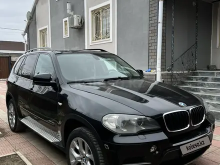 BMW X5 2012 года за 10 500 000 тг. в Уральск – фото 2