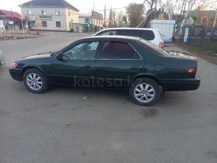 Toyota Camry 1999 года за 3 200 000 тг. в Сарканд – фото 2