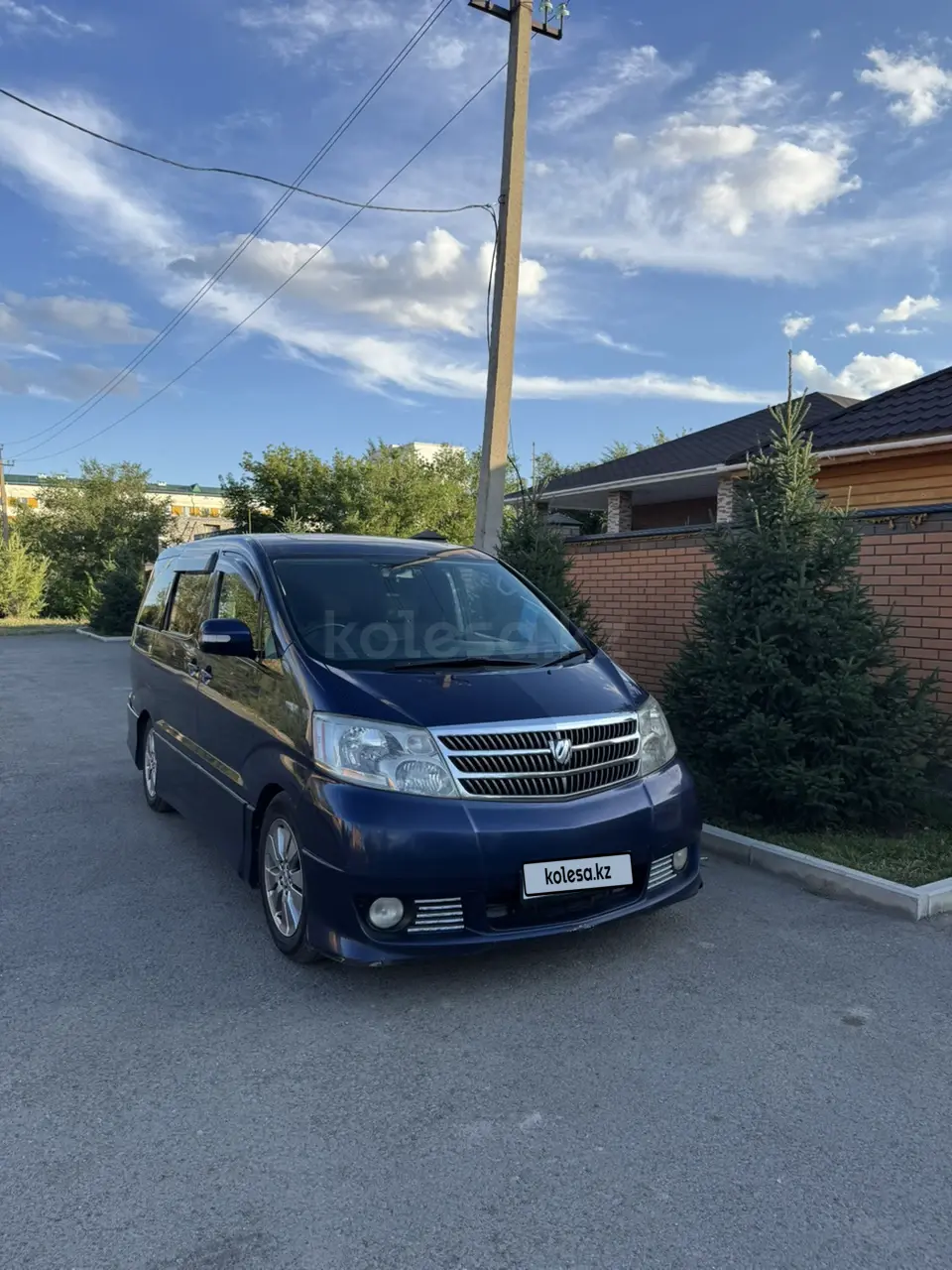 Toyota Alphard, 2005