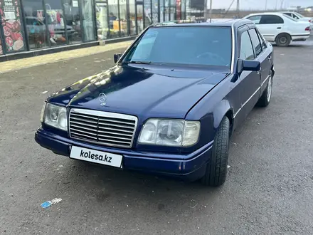 Mercedes-Benz E 200 1994 года за 1 500 000 тг. в Тараз