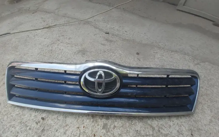 Решётка капота Toyota Avensis за 50 000 тг. в Шымкент