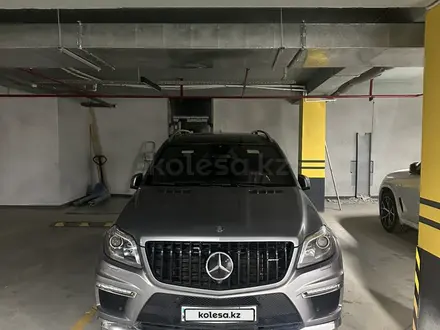 Mercedes-Benz GL 400 2015 года за 21 000 000 тг. в Алматы – фото 2