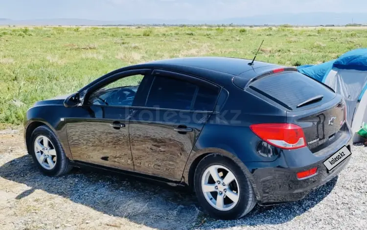 Chevrolet Cruze 2011 годаfor3 300 000 тг. в Алматы