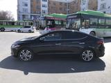 Hyundai Elantra 2017 года за 5 600 000 тг. в Атырау – фото 4