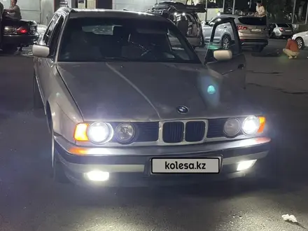 BMW 525 1993 года за 1 500 000 тг. в Алматы – фото 9