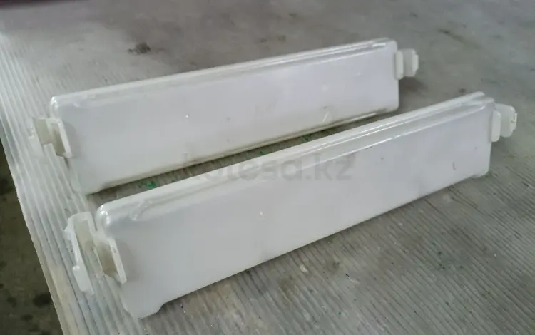 Оригинальная крышка салонного фильтра от Toyota Camry 40 за 5 000 тг. в Алматы