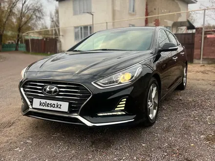 Hyundai Sonata 2018 года за 9 500 000 тг. в Алматы